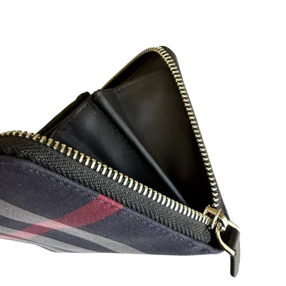 Burberry Super Exploded Check Large Zip Around Wallet, in cloth/leather, 8084063